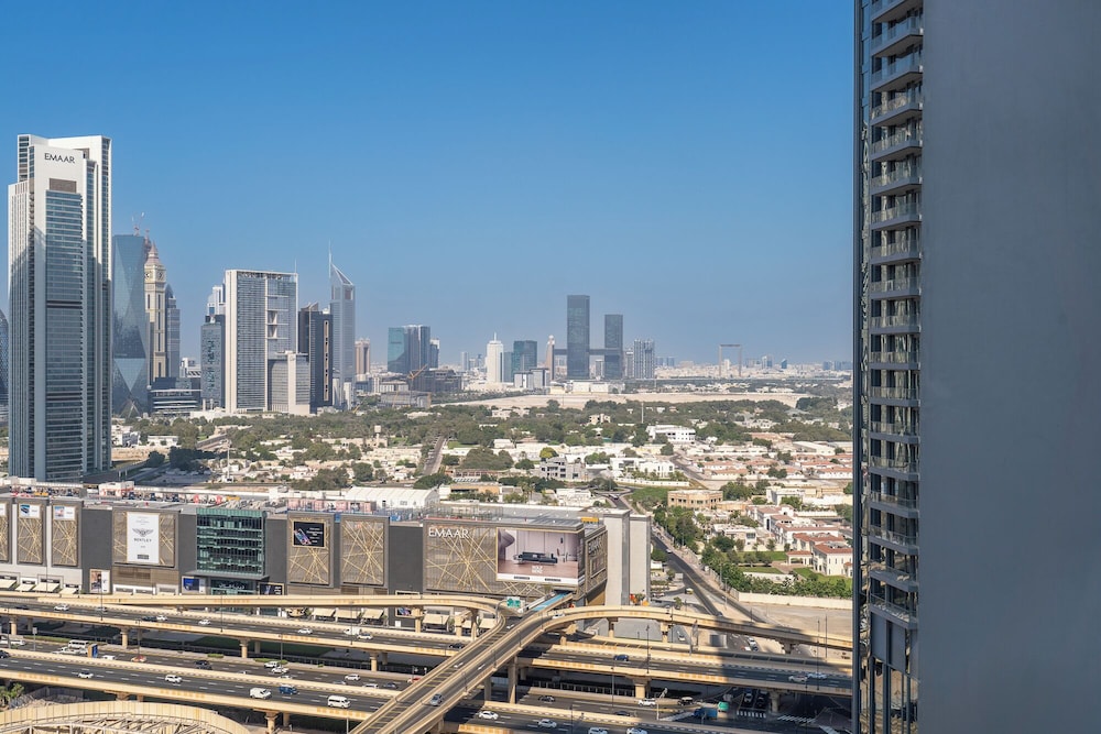 Luxury Living Spectacular Burj Views