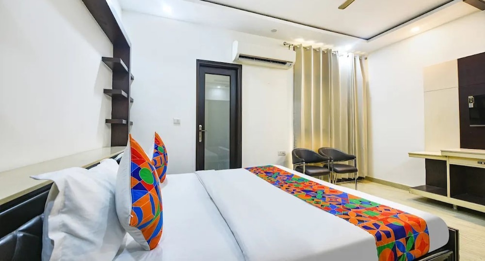 Hotel Greysky Residency New Delhi