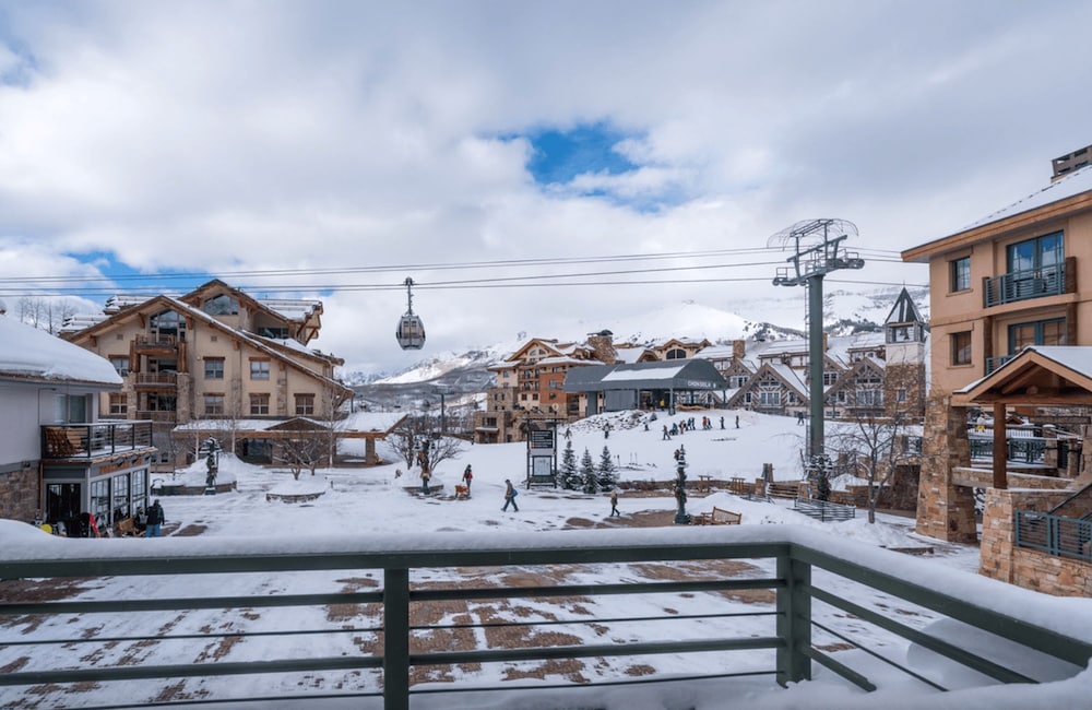 Blue Mesa Penthouse by Avantstay Buyout of 3 Units Ski-in Ski-out Condo