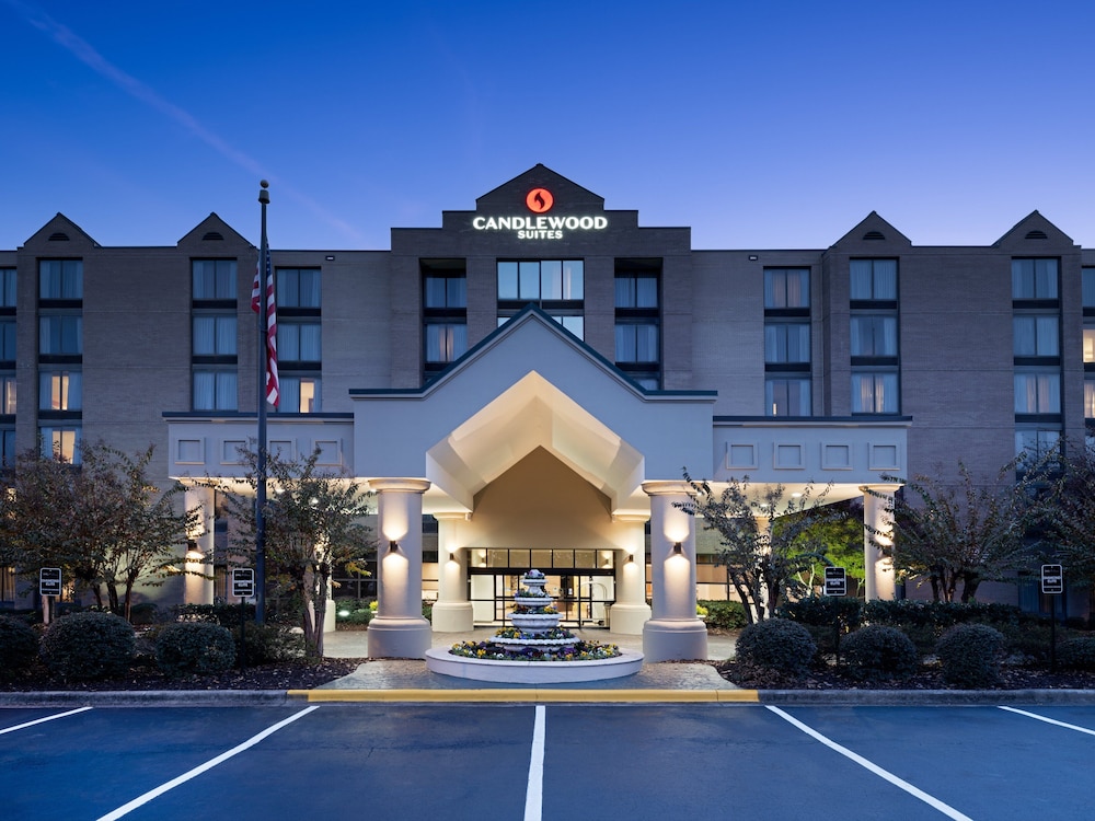 Birmingham Vacations - Candlewood Suites Birmingham - Inverness, an IHG Hotel - Property Image 1