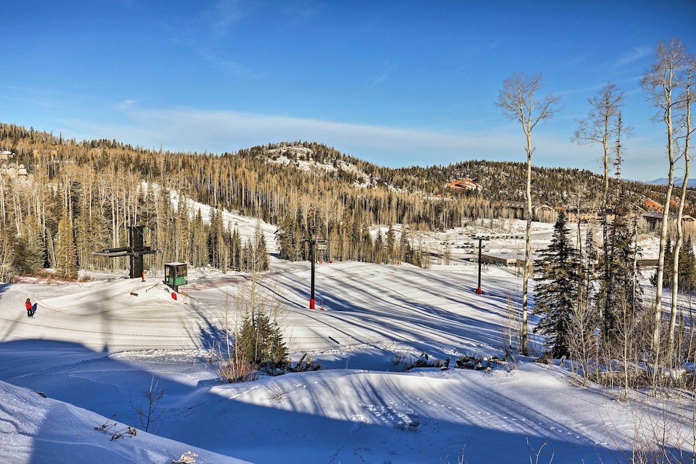 Ski-in/ski-out Brian Head Studio