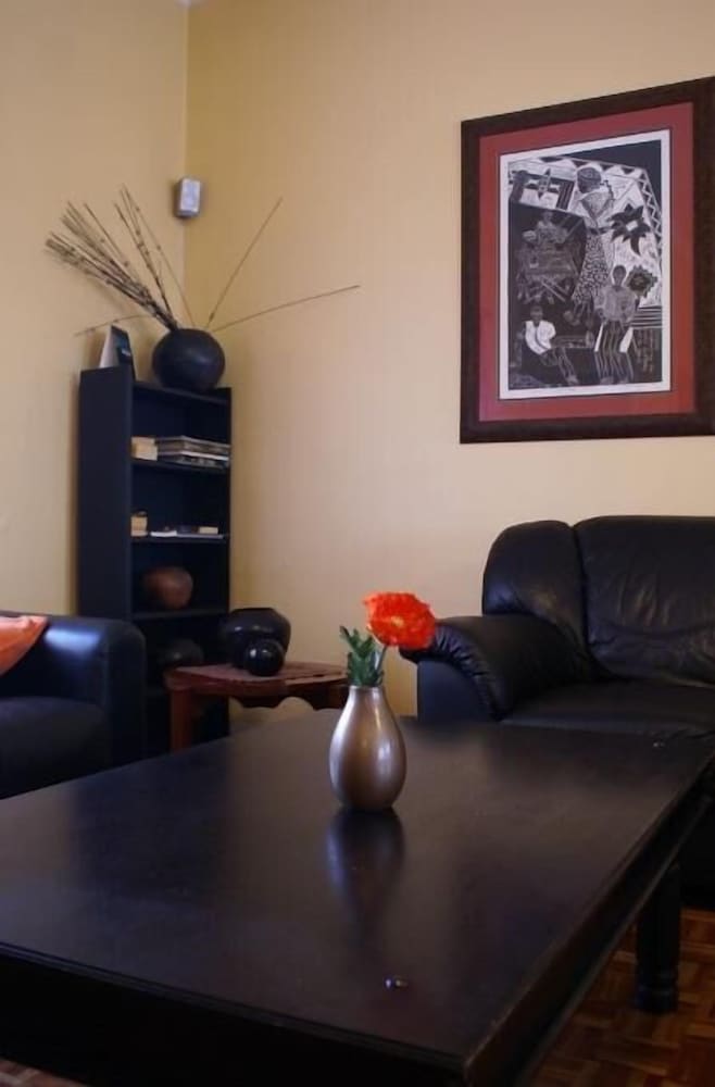 Attache Guest Lodge