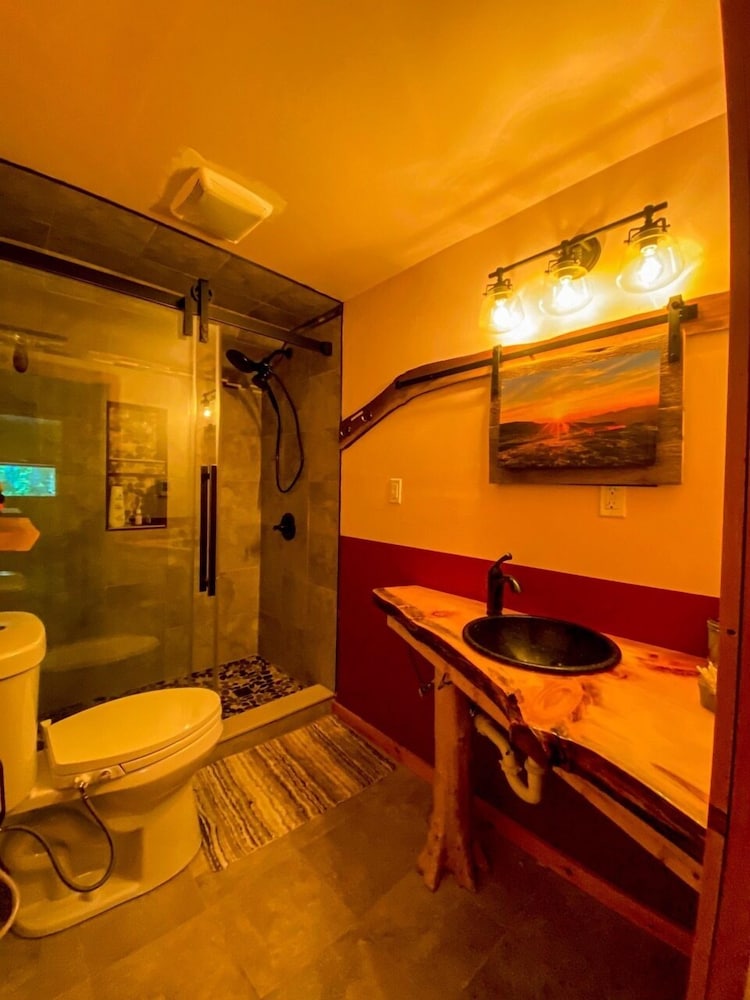 Upscale Hostel by Lake George & Gore Mtn