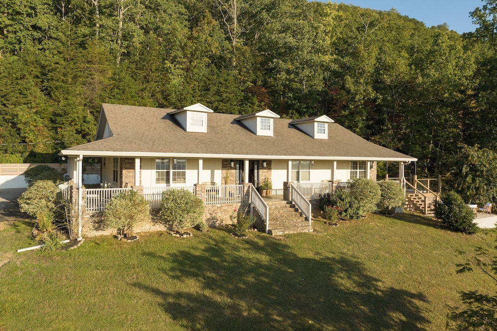The Roxy 2 Homes in 1!