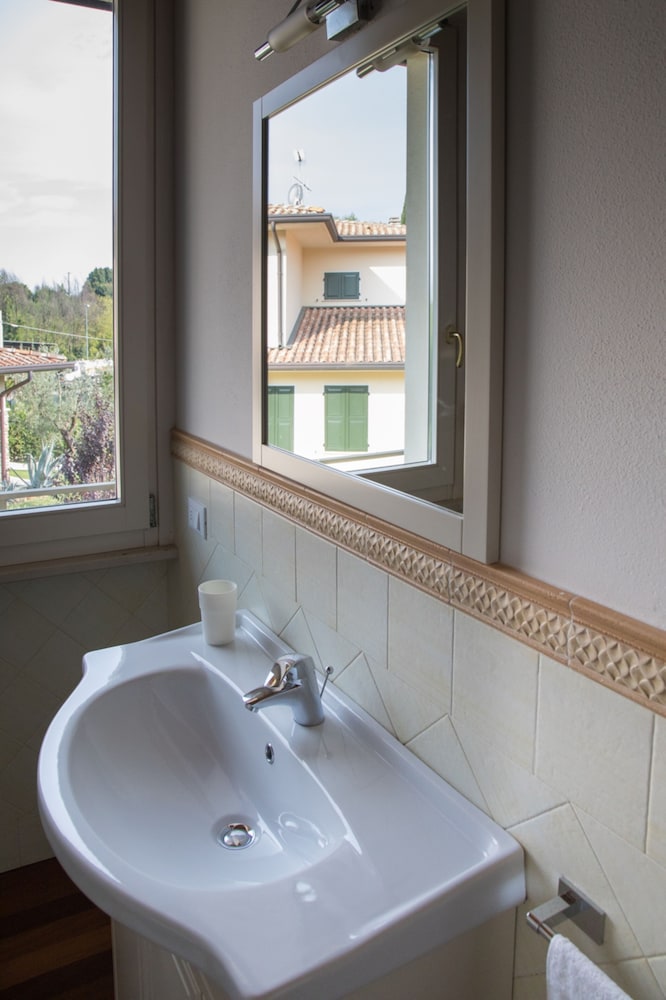 Elegant Lake Garda Villa With Garden