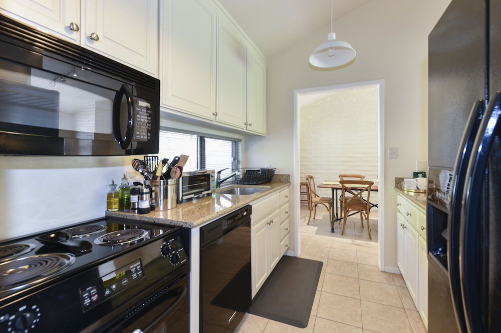 Maui Vacations - 15 Fairways 2 Bedroom Condo by RedAwning - Property Image 4