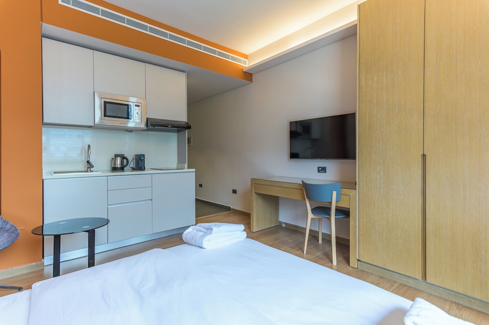 Jounieh Living - Residences by Local Host