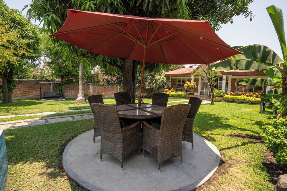 Vacation house with pool - Temixco 2 BR