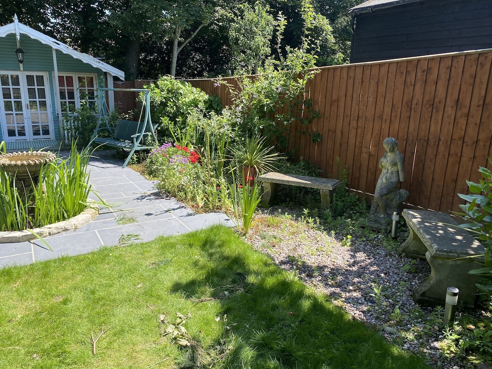 Photo 11