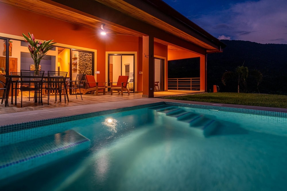 Unforgettable Stay - Book Brand New Villa Roca