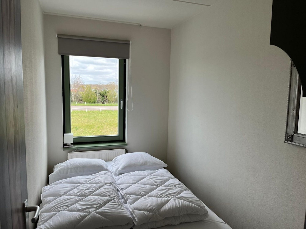 Spacious Apartment in Maartenszee Dune
