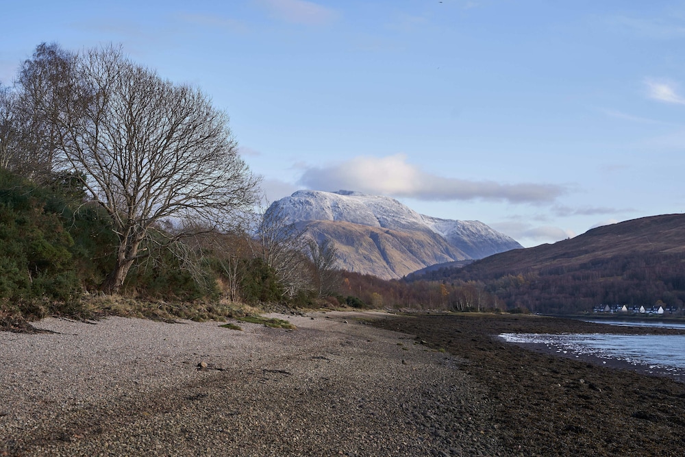 Linnhe Lochside Holidays