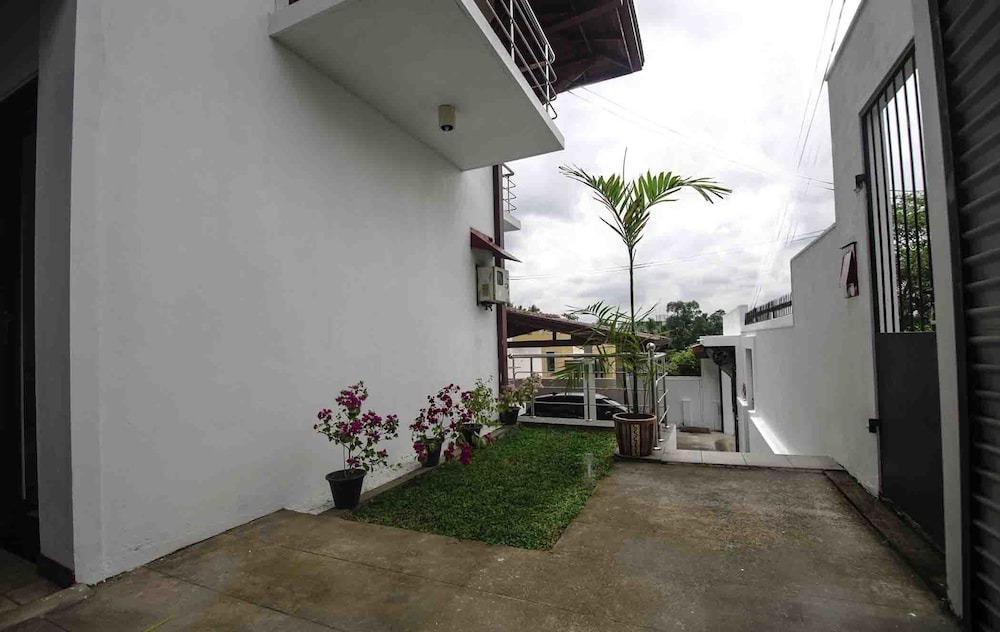 Photo 25