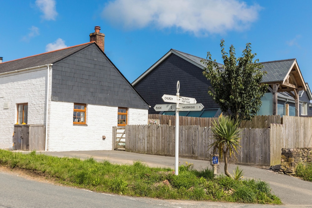Stokes Cottage
