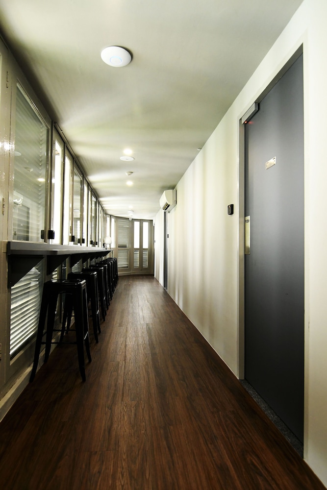 Wink @ McCallum Street - Hostel