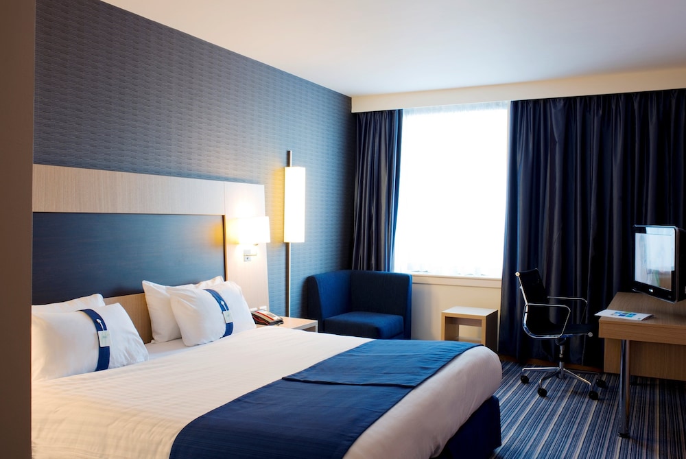 Rotherham Vacations - Holiday Inn Express Rotherham North, an IHG Hotel - Property Image 5