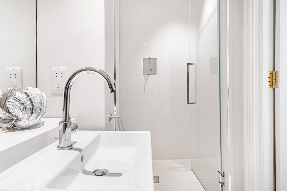 4-bed House Next To Harrods Pont Street Mews