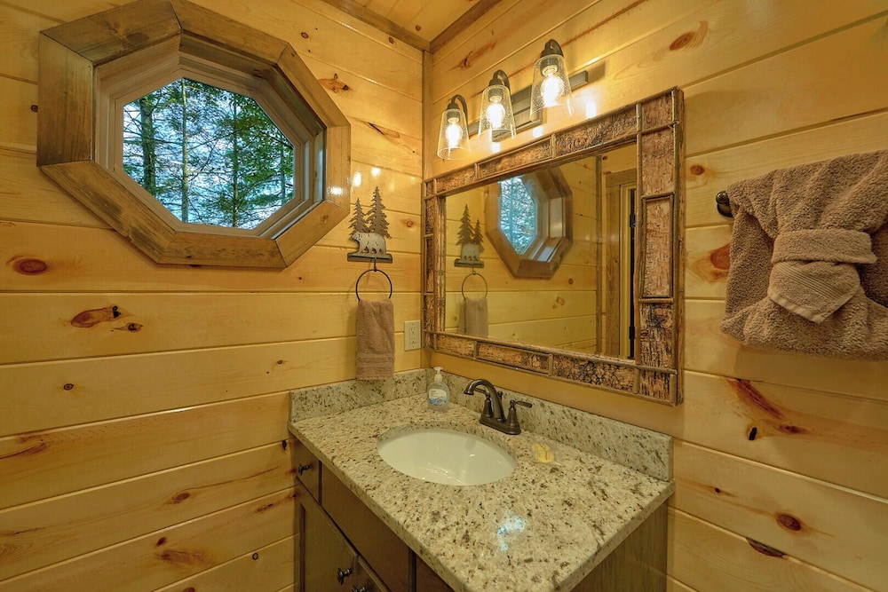 Adventure Lodge