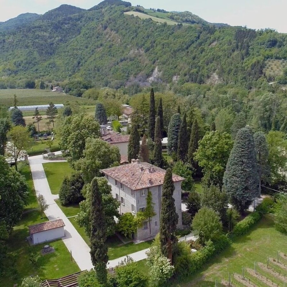 Corte San Ruffillo-Azienda Agrituristica