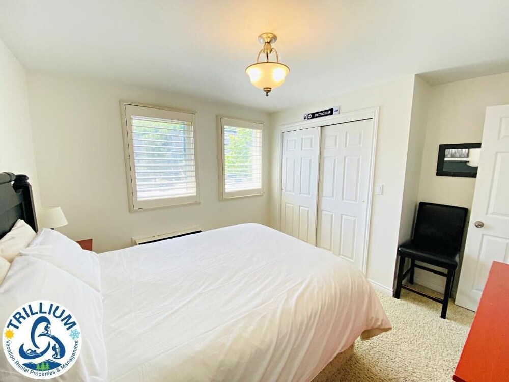 Blue Mountain Suites