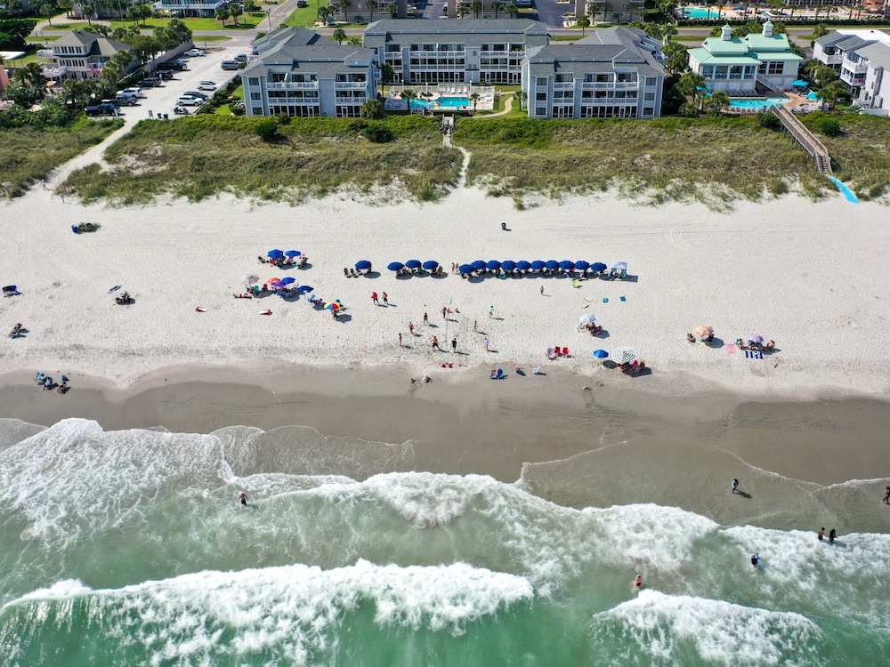 Sea Cloisters 102b 2 Bedroom Condo by RedAwning view 5