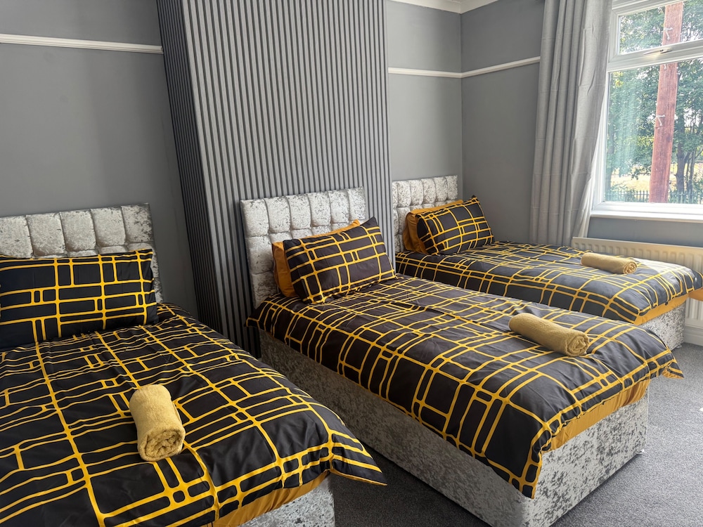 9 Guests - Free Parking - Cozy 3 Bedrooms
