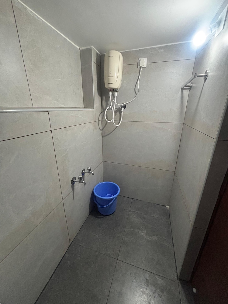 PS ELITE HOME STAY