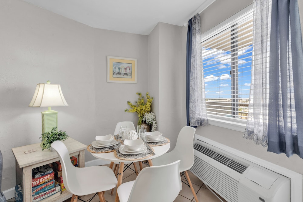 Beachfront Haven 1BR Condo with Balcony