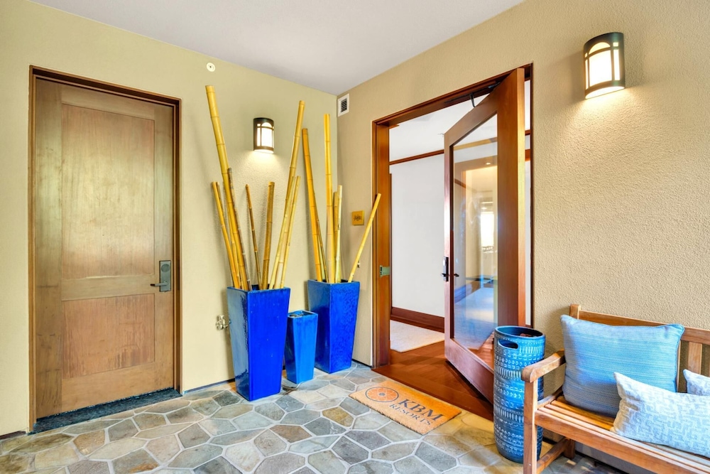KBM Resorts Free CAR Luxury Oceanfront Villa at Montage Kapalua Bay Private Lanai and BBQ Mon-5203