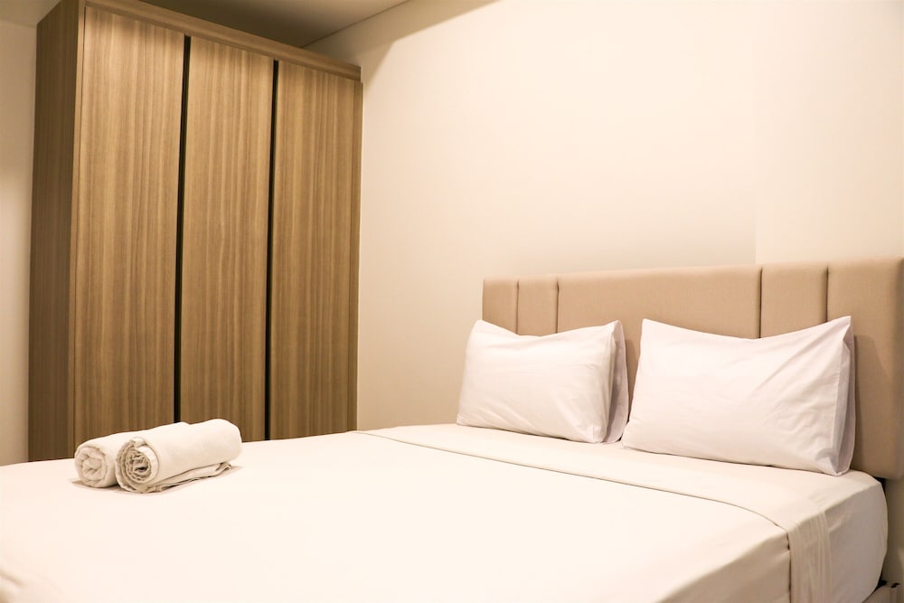Nice And Elegant 1Br Apartment At Arumaya Residence