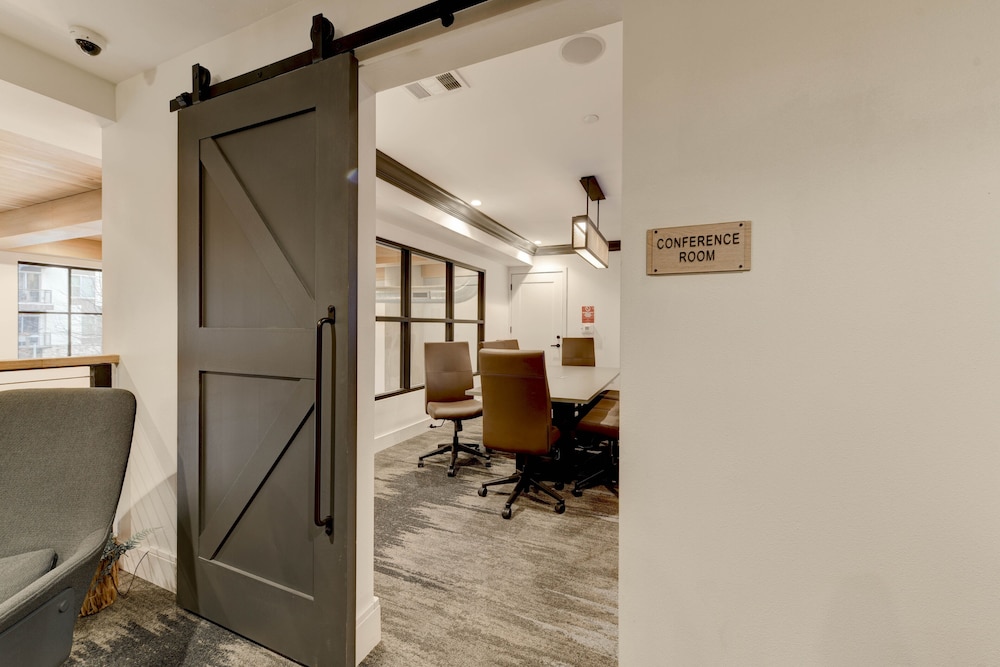 meeting & event spaces