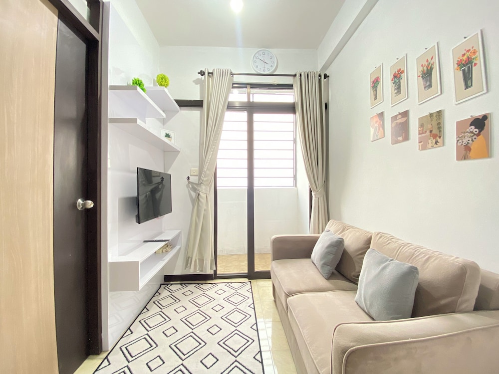 Homey 2Br Furnished Apartment At The Edge Bandung