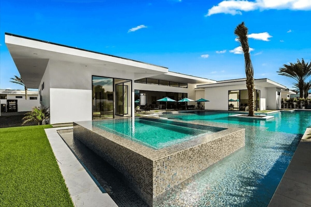 Exclusive Stay w/ Pool & Hot Tub Bravo Villa #14 by Avantstay