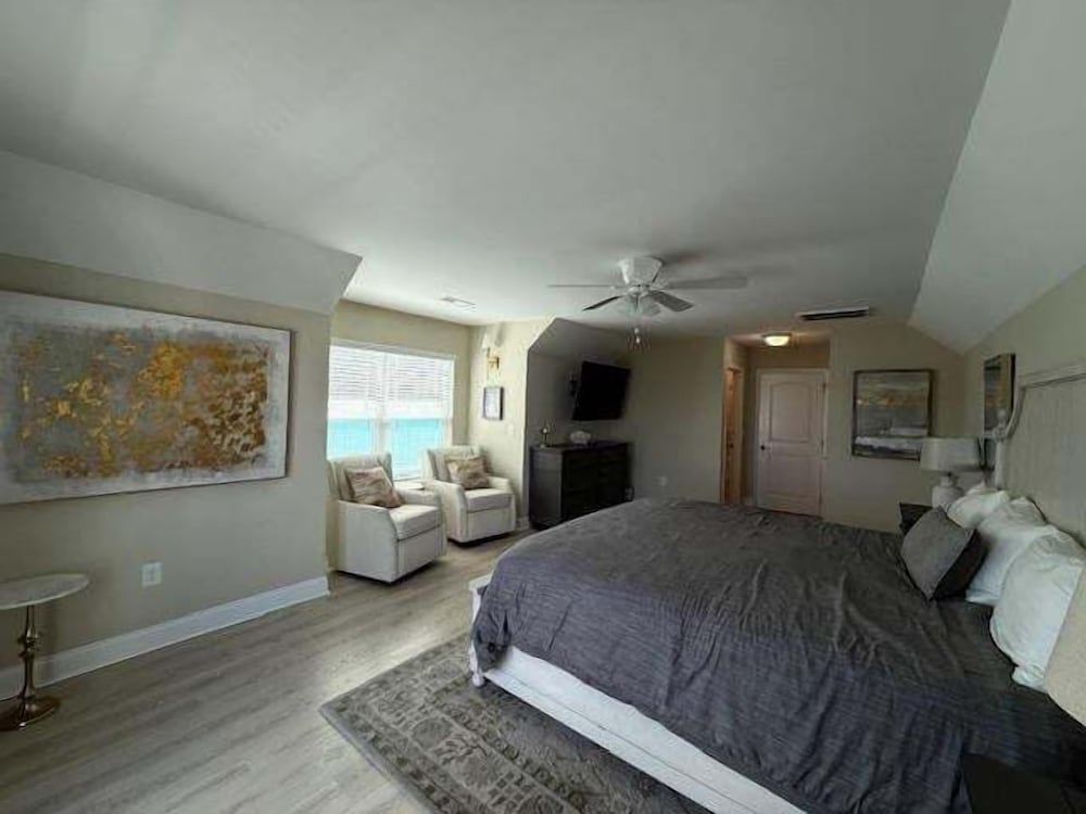 Sea Pearl 7 Bedroom Home