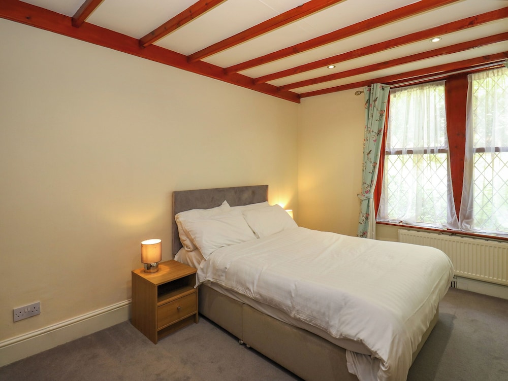Highwood Lodge