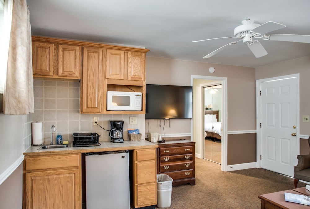 Boxwood Lodge