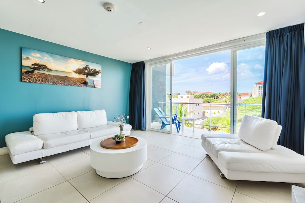 Las Islas Condominiums
