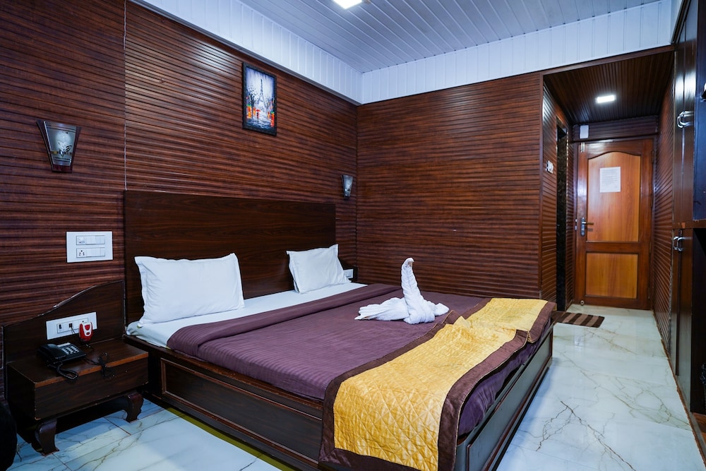 Hotel Kumar Plaza