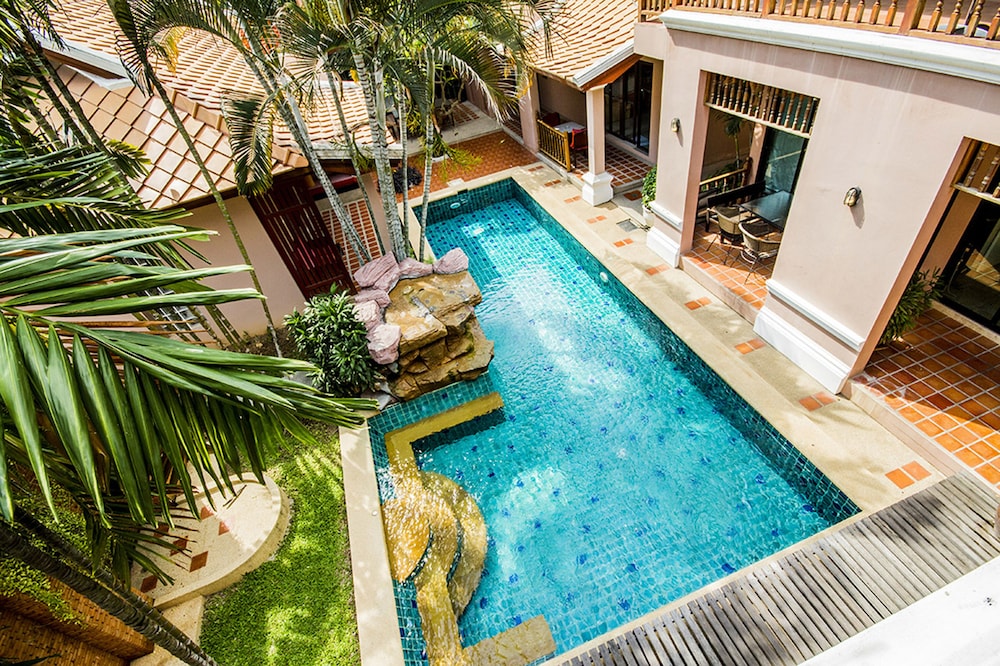 Pratamnak villa