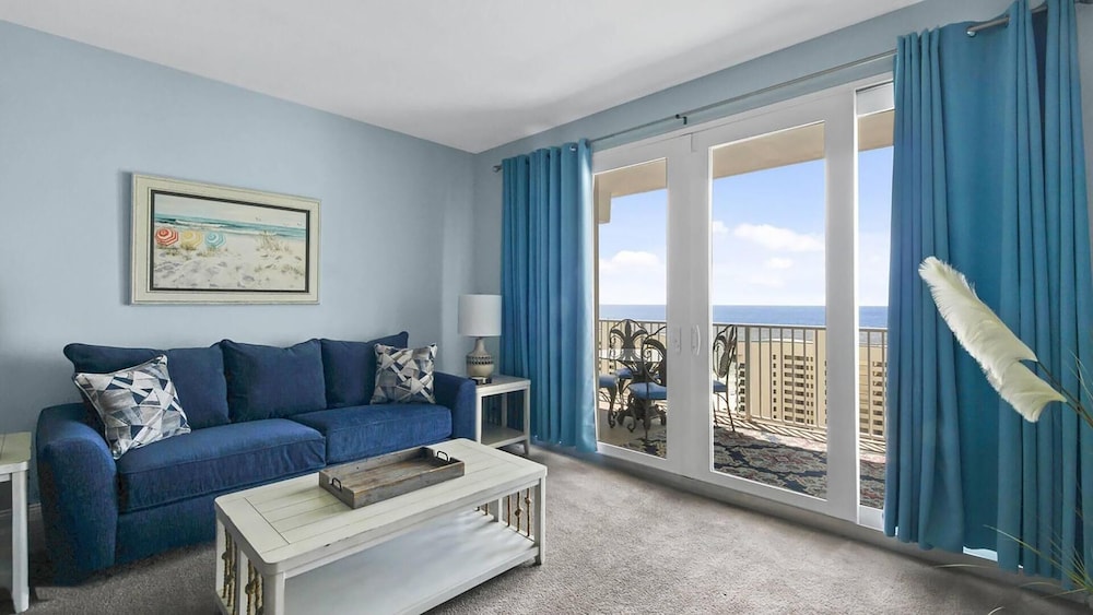 Laketown Wharf 1523