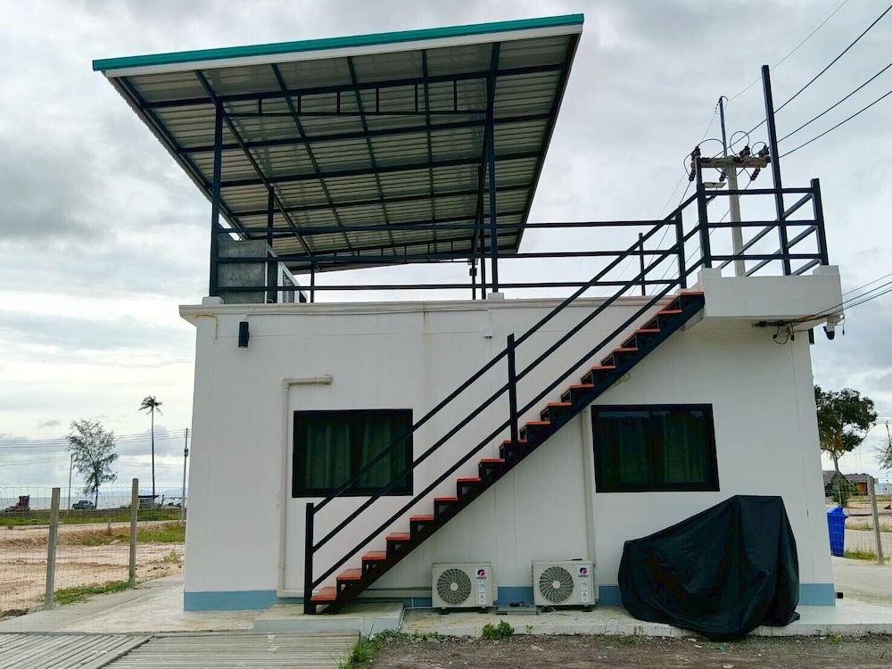 A&B Beach Villa At VK