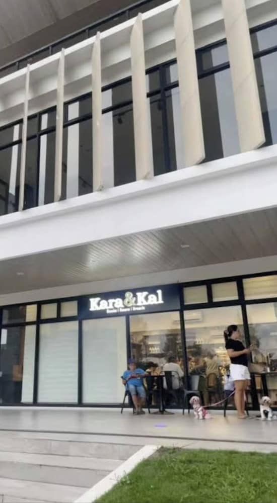 Cozy 3-bedroom Condo in Urban Deca Homes Ortigas Extension, Pasig