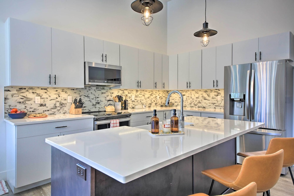 Elegant Priest Lake Townhome  1 Mi From Lake - Property Image 25