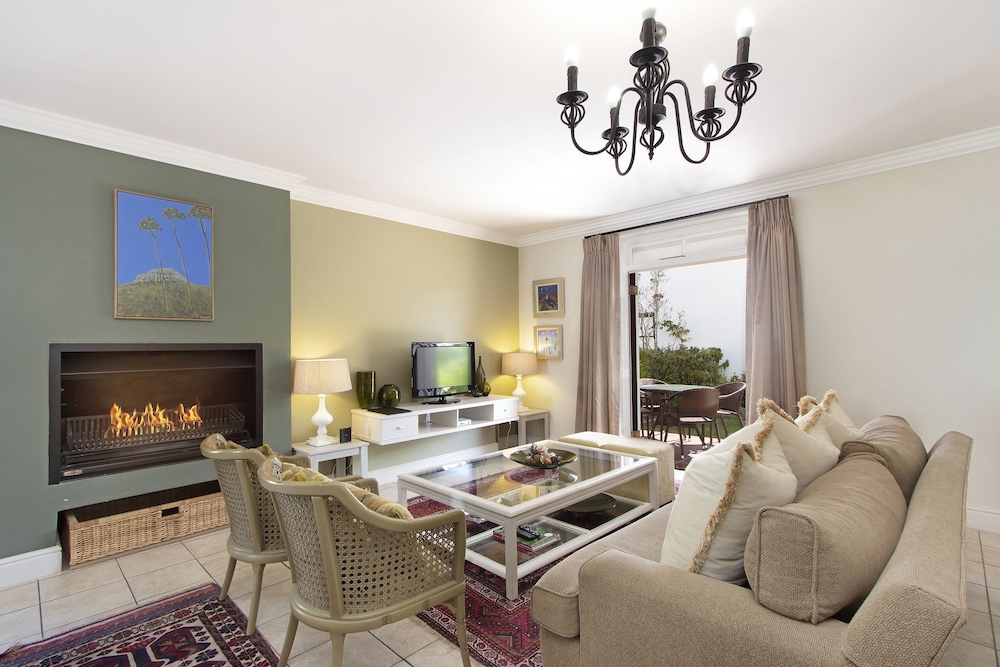 Winelands Golf Lodges at De Zalze
