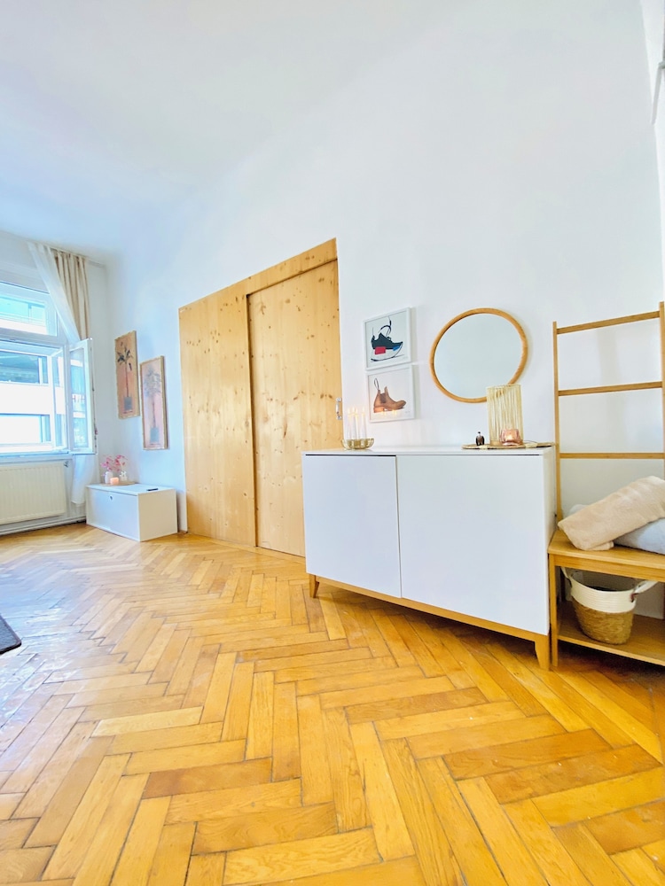 Cozy 2BR Apartment Near Westbahnhof