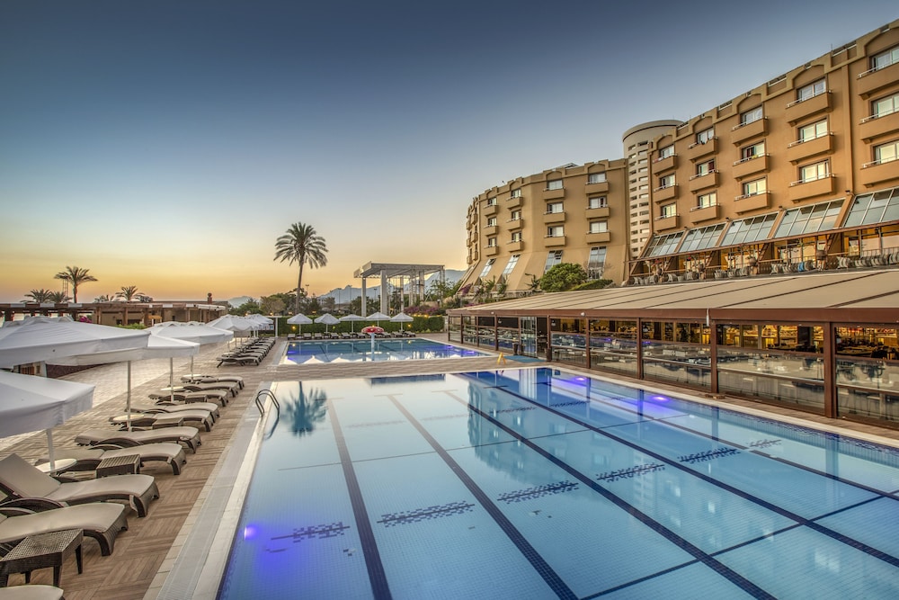 Merit Park Hotel & Casino - All Inclusive