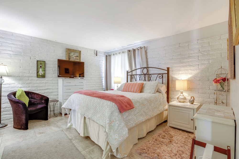 8 Mi to TPC Scottsdale: Quiet Condo w/ Pool Access