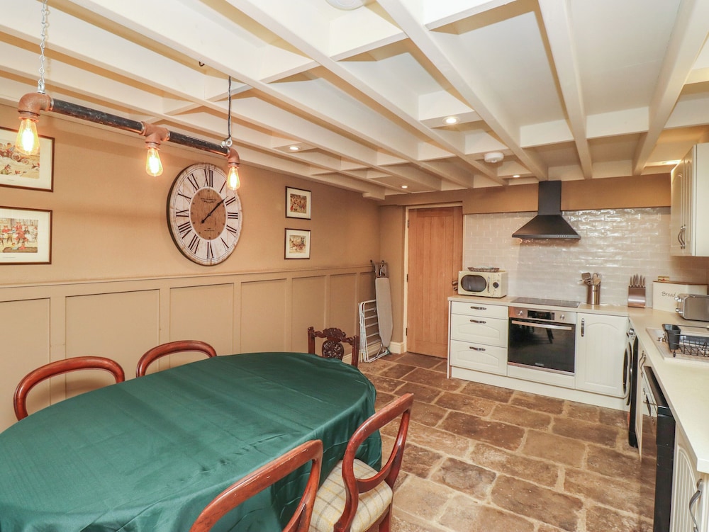 Grooms Cottage