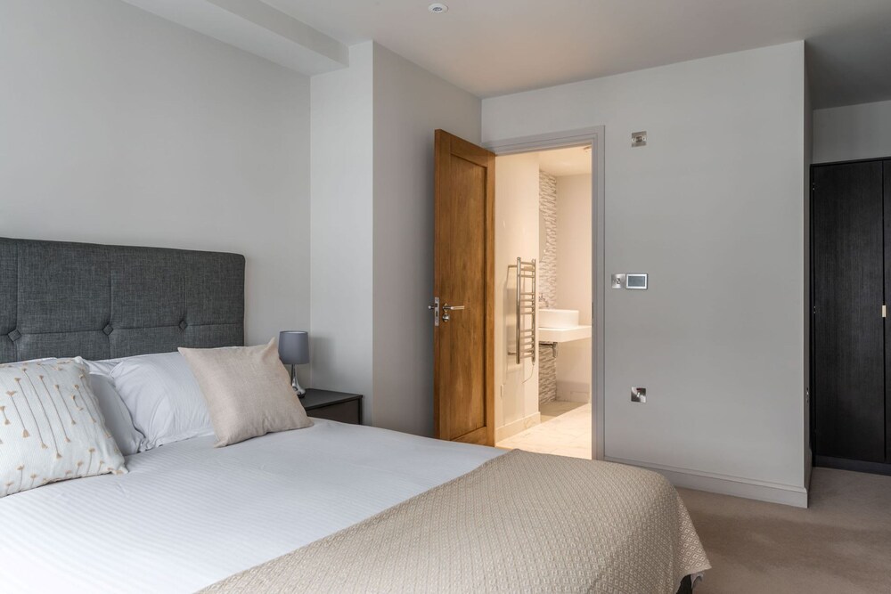 Amigos Nest - Farringdon - by Frankie Says