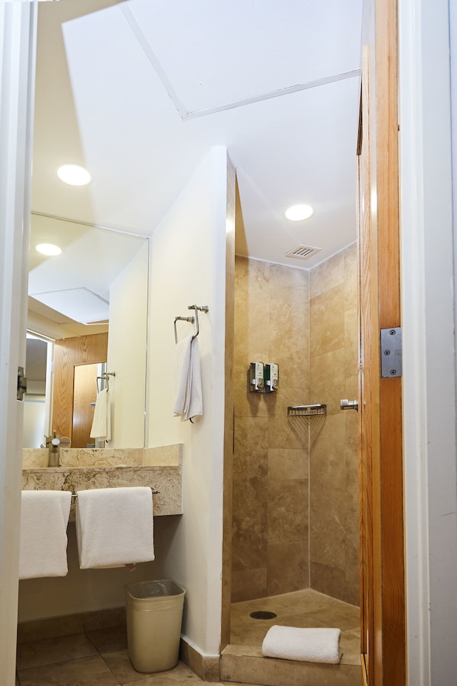 Reynosa Vacations - BH Business Hotel Group - Property Image 6